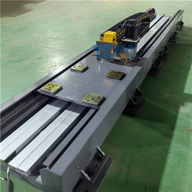 機(jī)器人第七軸行走軌道